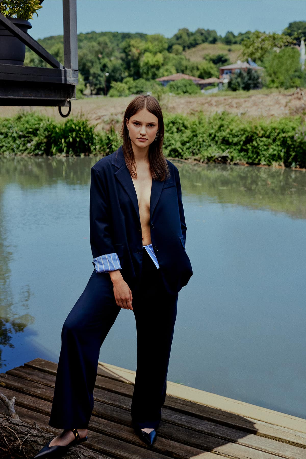 TO LONDON ROAD BLAZER