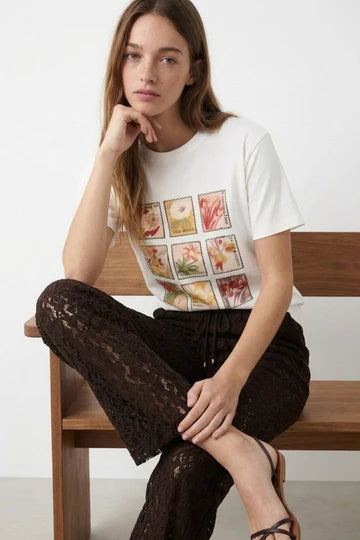 FLOWERS T-SHIRT